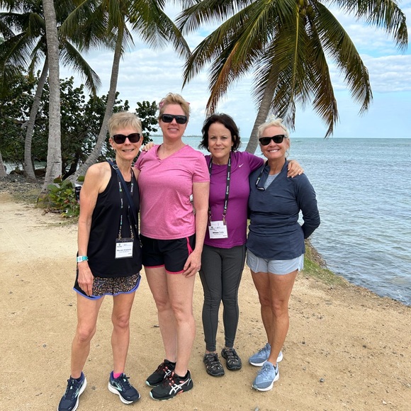 Meet your Posher, Andrea - Picture 9 of 16